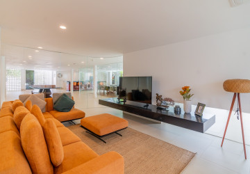 5 Bedroom Holiday Home For Rent - Koh Krabei, Phnom Penh thumbnail