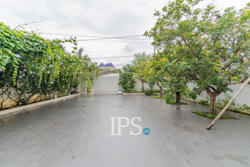 5 Bedroom Holiday Home For Rent - Koh Krabei, Phnom Penh