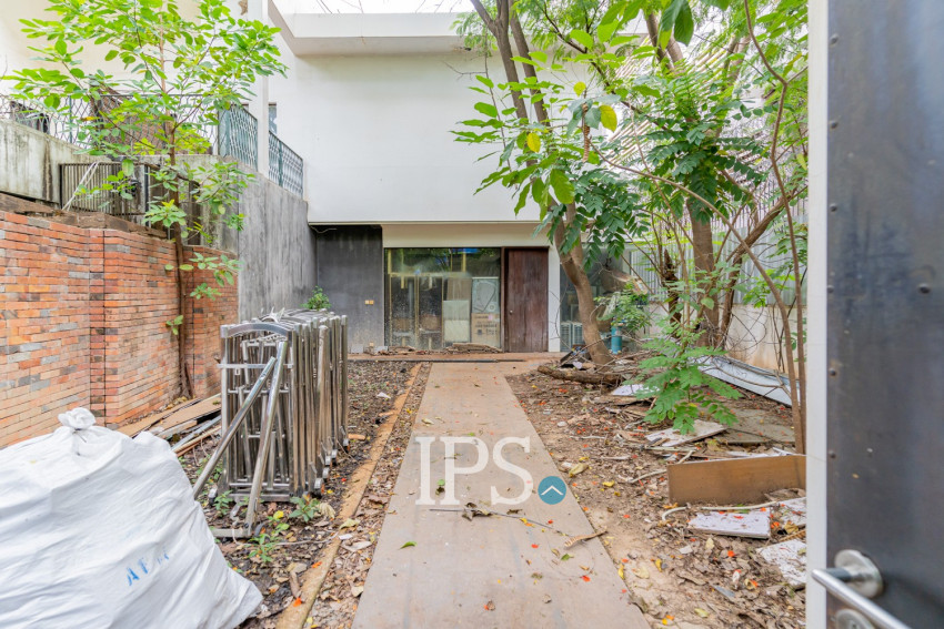 600 Sqm Corner Commercial Space For Rent - BKK1, Phnom Penh