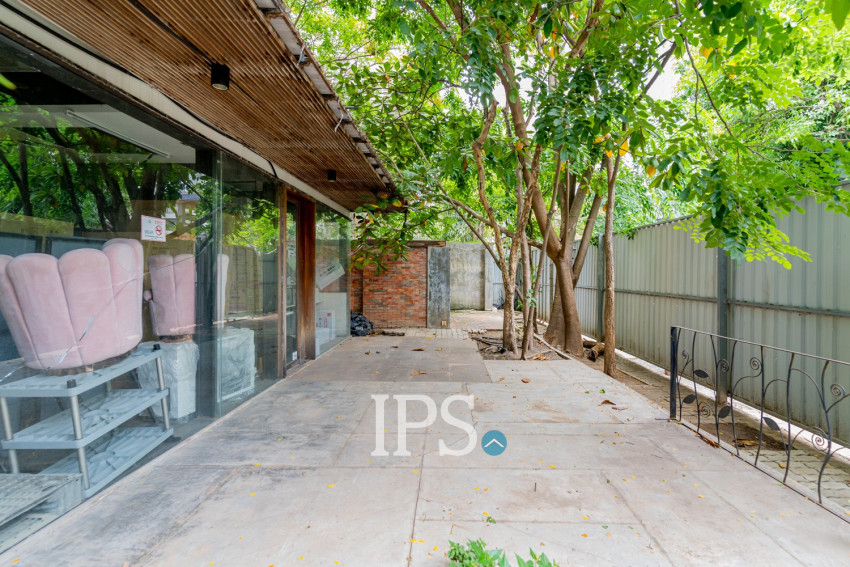 600 Sqm Corner Commercial Space For Rent - BKK1, Phnom Penh