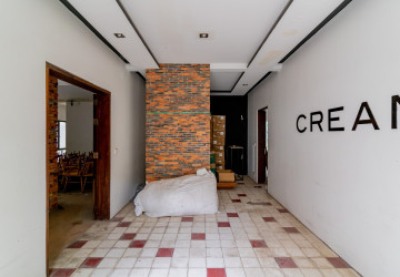 600 Sqm Corner Commercial Space For Rent - BKK1, Phnom Penh thumbnail