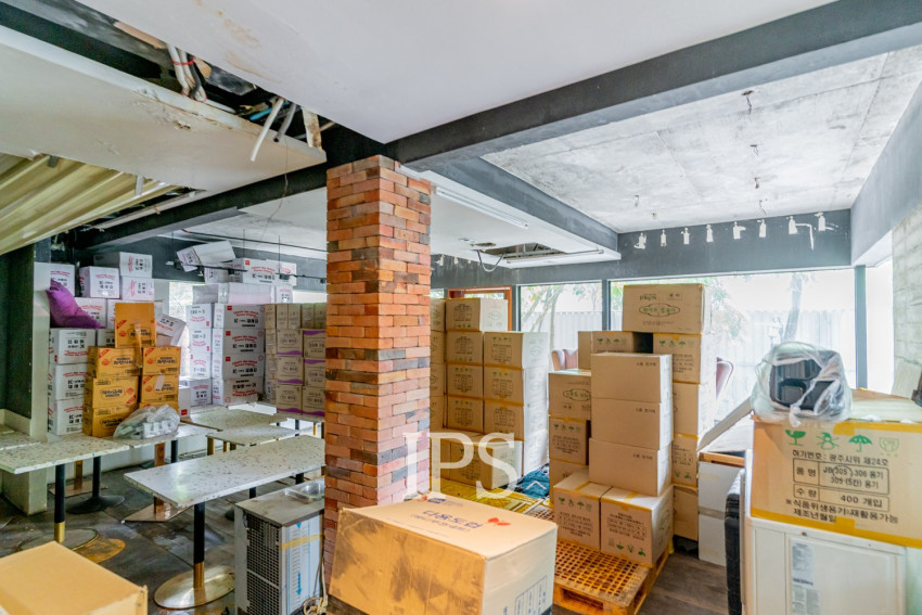 600 Sqm Corner Commercial Space For Rent - BKK1, Phnom Penh