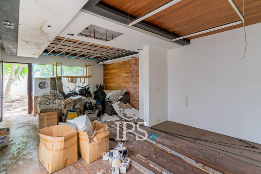 600 Sqm Corner Commercial Space For Rent - BKK1, Phnom Penh