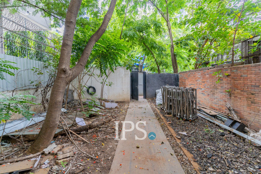 600 Sqm Corner Commercial Space For Rent - BKK1, Phnom Penh