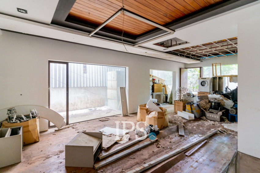 600 Sqm Corner Commercial Space For Rent - BKK1, Phnom Penh