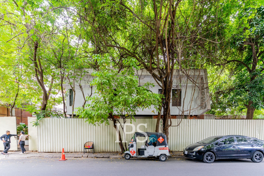 600 Sqm Corner Commercial Space For Rent - BKK1, Phnom Penh