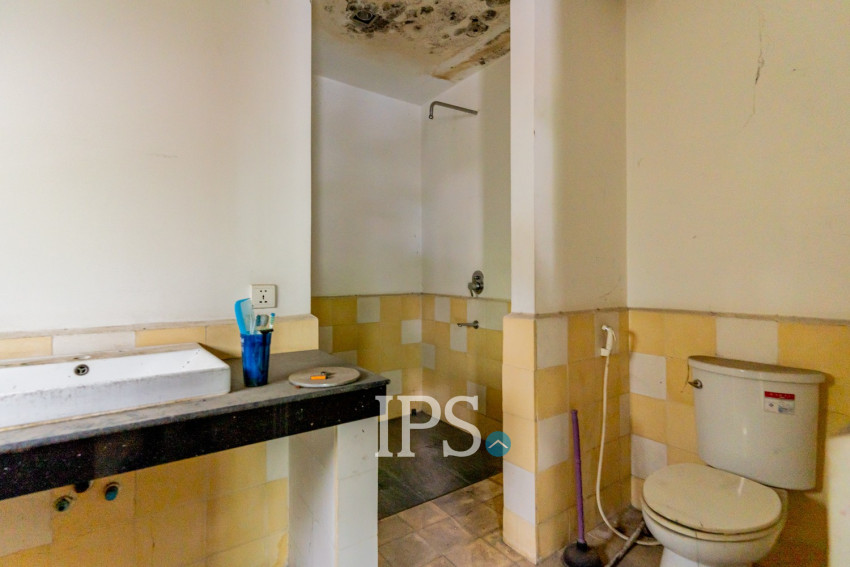 600 Sqm Corner Commercial Space For Rent - BKK1, Phnom Penh