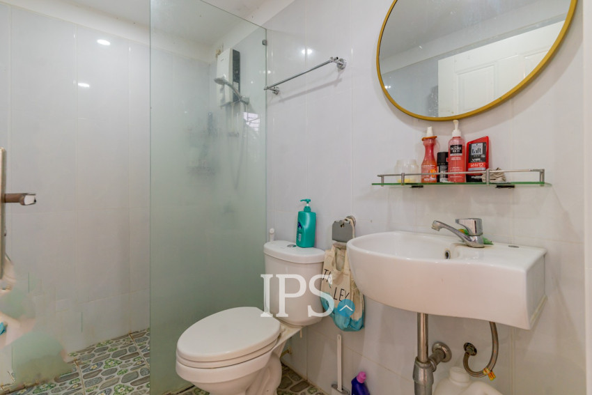 5 Bedroom Townhouse For Rent - Ta Khmau, Phnom Penh