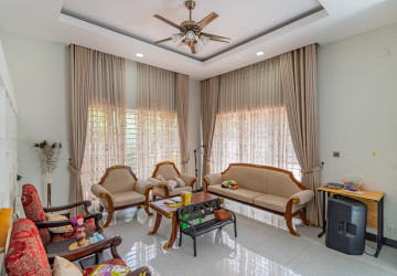 5 Bedroom Townhouse For Rent - Ta Khmau, Phnom Penh thumbnail