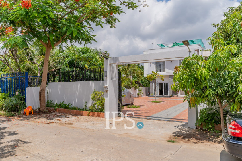 5 Bedroom Townhouse For Rent - Ta Khmau, Phnom Penh