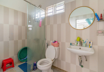 5 Bedroom Townhouse For Rent - Ta Khmau, Phnom Penh thumbnail