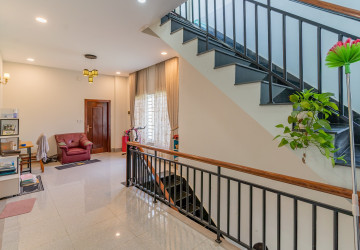 5 Bedroom Townhouse For Rent - Ta Khmau, Phnom Penh thumbnail