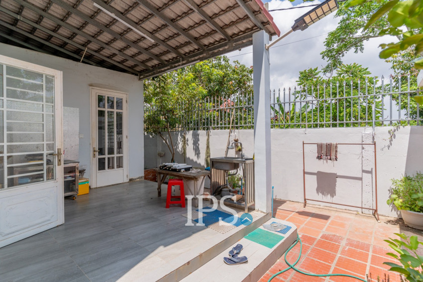 5 Bedroom Townhouse For Rent - Ta Khmau, Phnom Penh