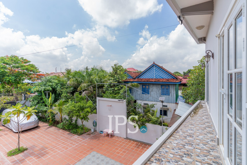 5 Bedroom Townhouse For Rent - Ta Khmau, Phnom Penh