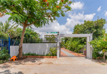 5 Bedroom Townhouse For Rent - Ta Khmau, Phnom Penh thumbnail