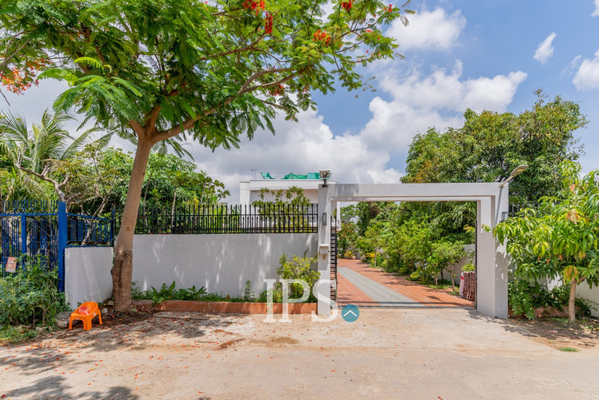 5 Bedroom Townhouse For Rent - Ta Khmau, Phnom Penh