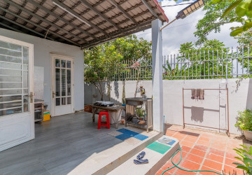 5 Bedroom Townhouse For Rent - Ta Khmau, Phnom Penh thumbnail