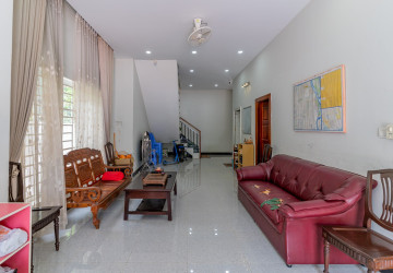 5 Bedroom Townhouse For Rent - Ta Khmau, Phnom Penh thumbnail