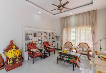 5 Bedroom Townhouse For Rent - Ta Khmau, Phnom Penh thumbnail