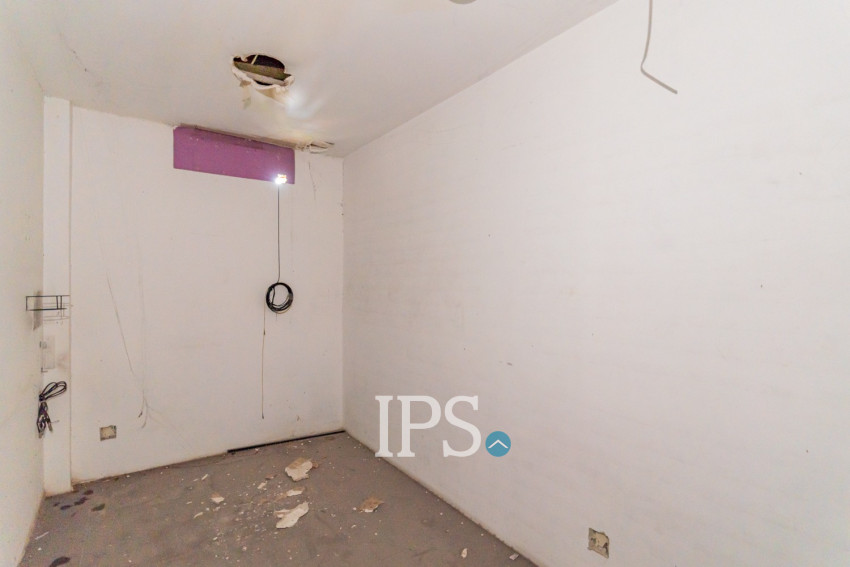 581 Sqm Corner Commercial Space For Rent - BKK1, Phnom Penh