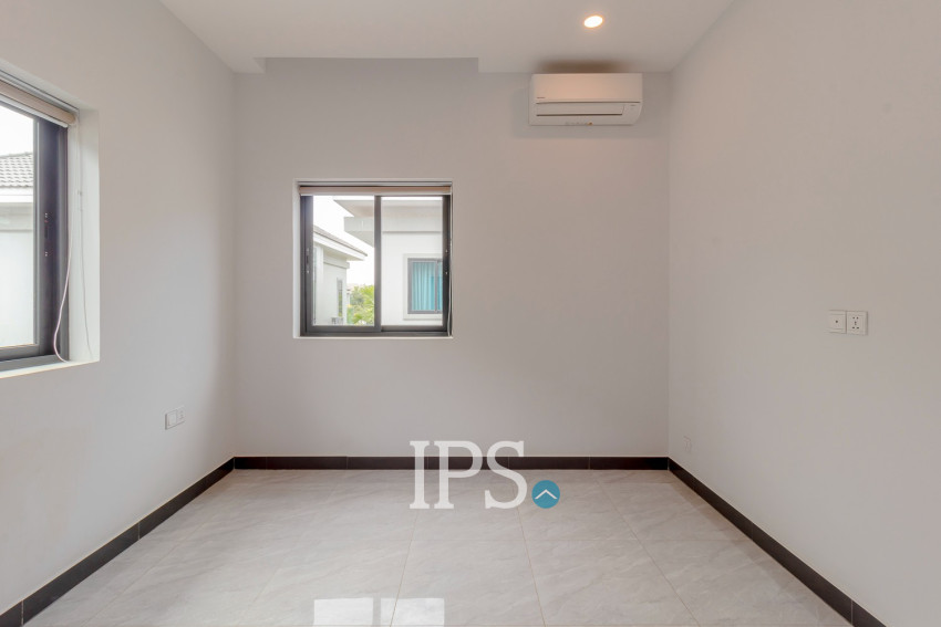 4 Bedroom Villa For Rent - Borey Tourism, Kandaek, Prasat Bakong, Siem Reap