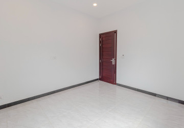 4 Bedroom Villa For Rent - Borey Tourism, Kandaek, Prasat Bakong, Siem Reap thumbnail