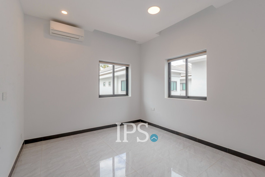 4 Bedroom Villa For Rent - Borey Tourism, Kandaek, Prasat Bakong, Siem Reap