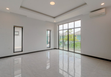 4 Bedroom Villa For Rent - Borey Tourism, Kandaek, Prasat Bakong, Siem Reap thumbnail