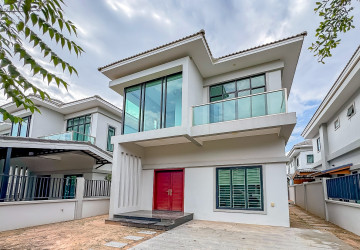 4 Bedroom Villa For Rent - Borey Tourism, Kandaek, Prasat Bakong, Siem Reap thumbnail