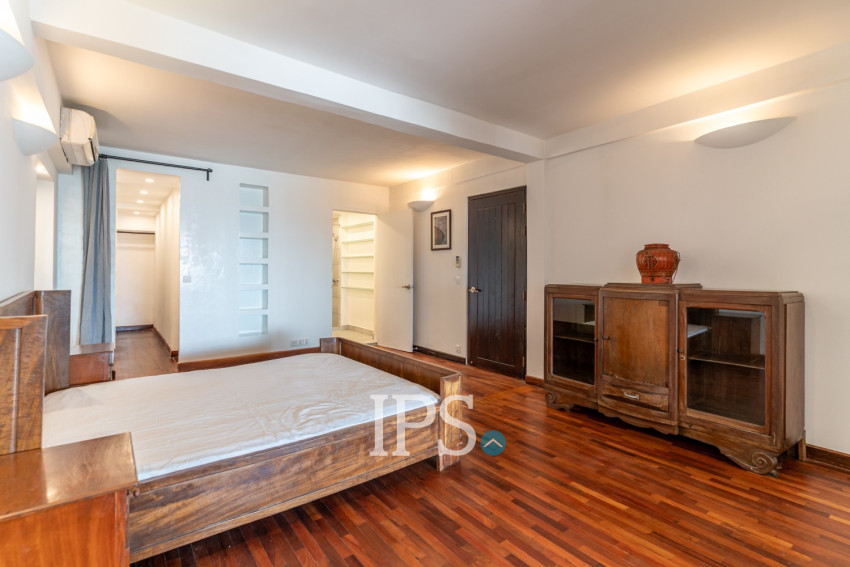 Renovated 3 Bedroom Apartment For Rent - Riverside, Phnom Penh