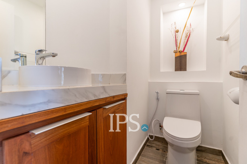 Renovated 3 Bedroom Apartment For Rent - Riverside, Phnom Penh