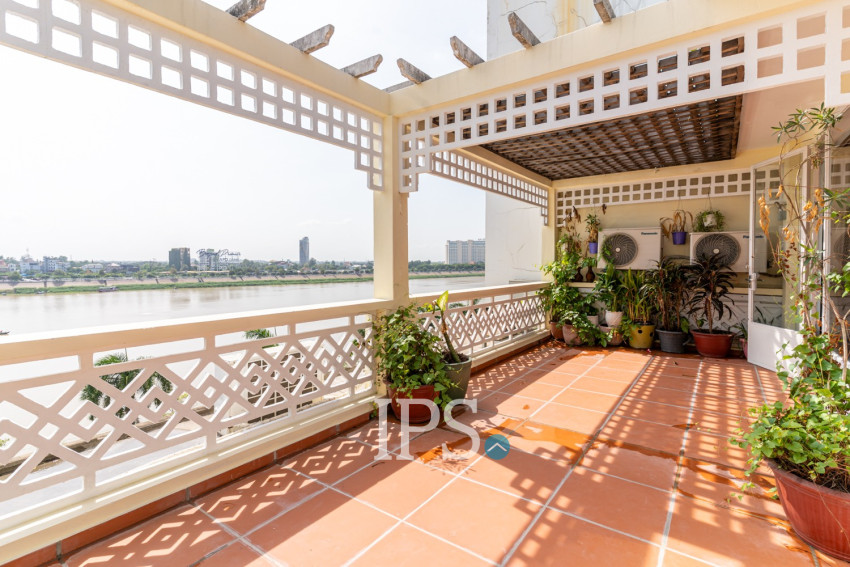 Renovated 3 Bedroom Apartment For Rent - Riverside, Phnom Penh