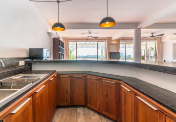 Renovated 3 Bedroom Apartment For Rent - Riverside, Phnom Penh thumbnail