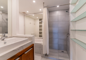 Renovated 3 Bedroom Apartment For Rent - Riverside, Phnom Penh thumbnail