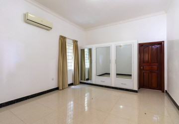 4 Bedroom Flat For Sale - Slor Kram, Siem Reap thumbnail