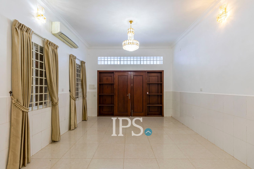 4 Bedroom Flat For Sale - Slor Kram, Siem Reap