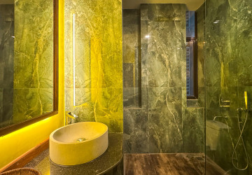 2 Bedroom Apartment For Rent - Kouk Chak, Siem Reap thumbnail