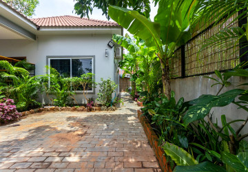2 Bedroom House For Rent - Svay Dangkum, Siem Reap thumbnail