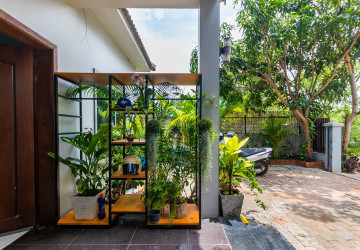 2 Bedroom House For Rent - Svay Dangkum, Siem Reap thumbnail