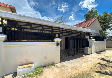 2 Bedroom House For Rent - Svay Dangkum, Siem Reap thumbnail