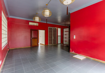6 Bedroom Villa For Rent - Tonle Bassac, Phnom Penh thumbnail