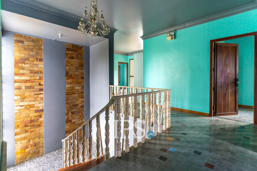 6 Bedroom Villa For Rent - Tonle Bassac, Phnom Penh