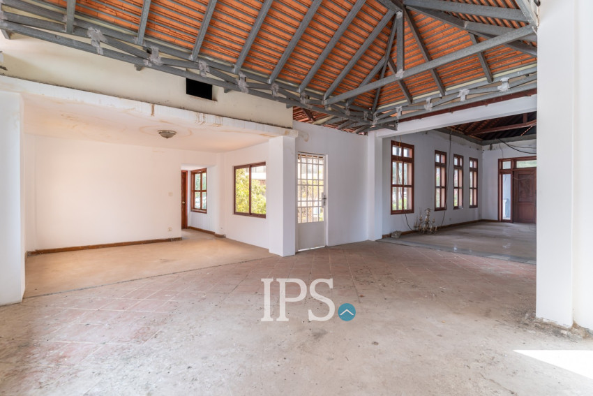 6 Bedroom Villa For Rent - Tonle Bassac, Phnom Penh