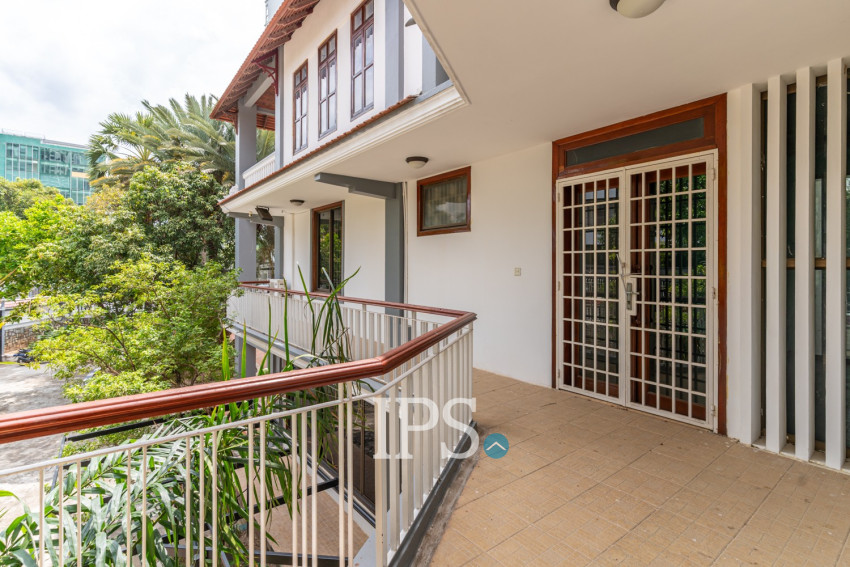 6 Bedroom Villa For Rent - Tonle Bassac, Phnom Penh