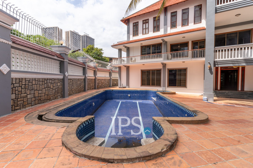 6 Bedroom Villa For Rent - Tonle Bassac, Phnom Penh