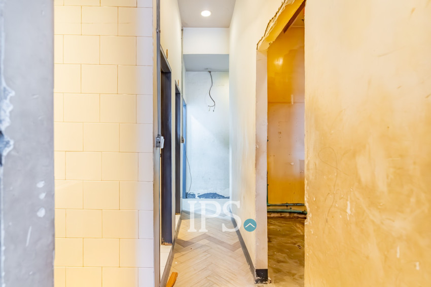 122 Sqm Corner Retail Space For Rent - Beoung Raing, Daun Penh