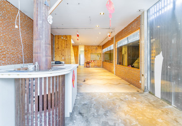 122 Sqm Corner Retail Space For Rent - Beoung Raing, Daun Penh thumbnail