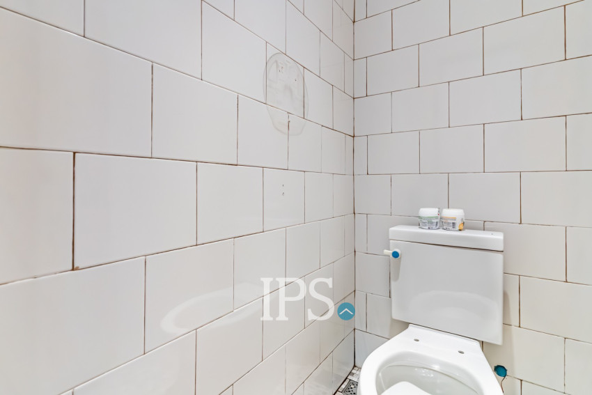 122 Sqm Corner Retail Space For Rent - Beoung Raing, Daun Penh