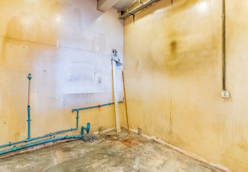 122 Sqm Corner Retail Space For Rent - Beoung Raing, Daun Penh thumbnail