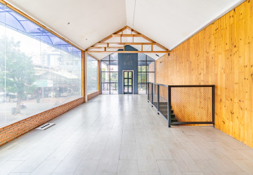 122 Sqm Corner Retail Space For Rent - Beoung Raing, Daun Penh thumbnail